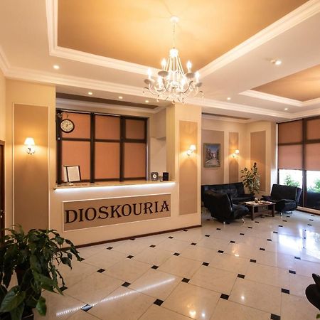 Dioskuria Hotel Soechoemi Buitenkant foto